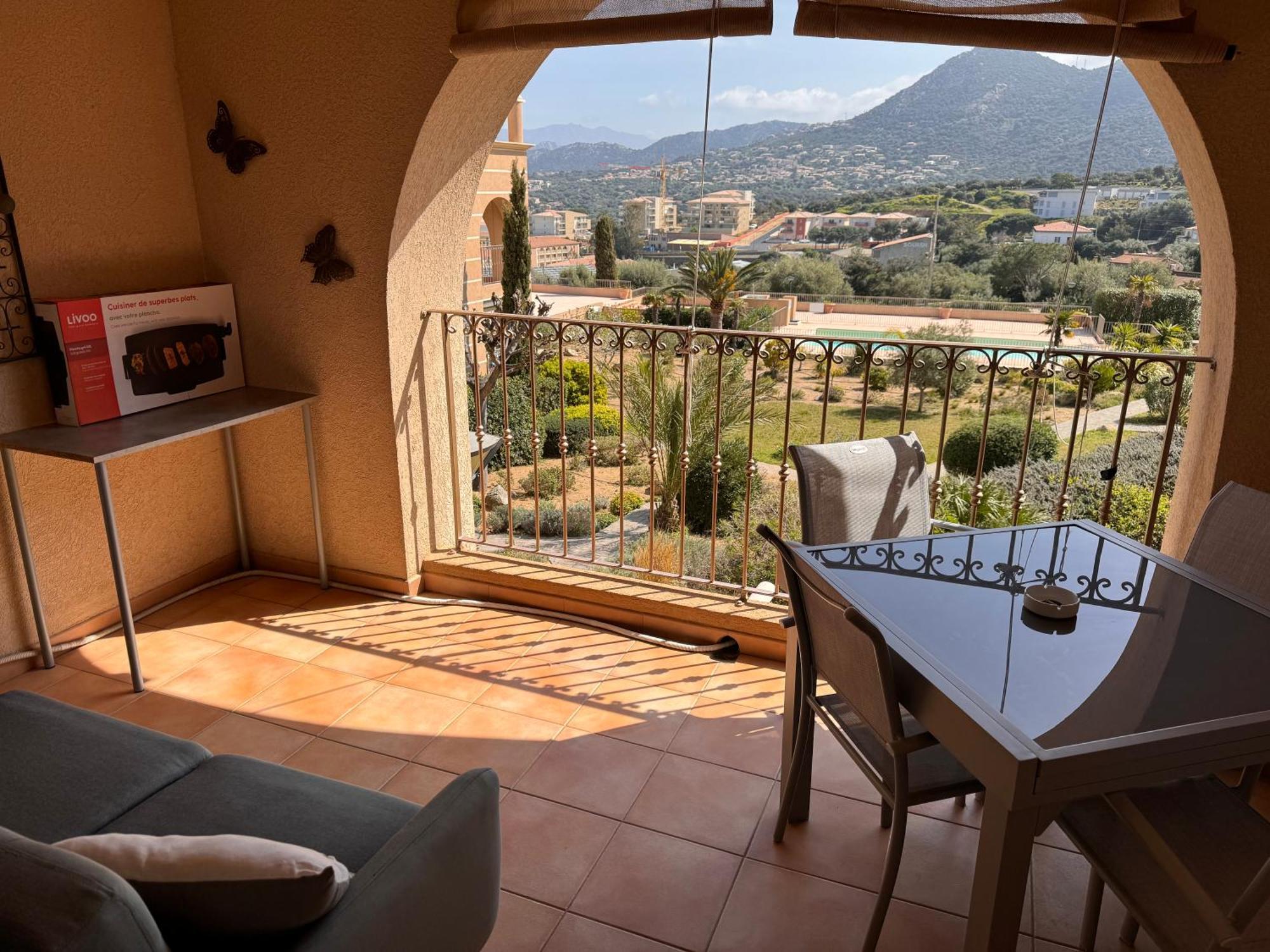 Joli Studio Tout Confort Proche Toutes Commodites Dans Residence Calme Л'Іль-Русс Екстер'єр фото
